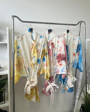 Kép betöltése a galériamegjelenítőbe: 3638 CLARISS virágos vászon miniruha
