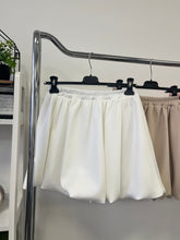 Kép betöltése a galériamegjelenítőbe: 35714 ZOÉ hagyma miniszoknya
