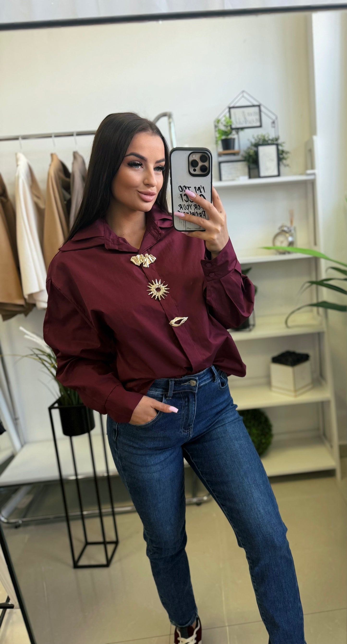 23873 MOLLY vászon ing arany brossokkal