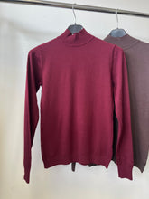 Kép betöltése a galériamegjelenítőbe: 5806 BASIC félgarbó
