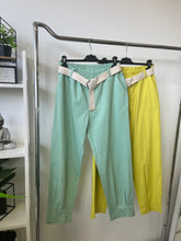 Kép betöltése a galériamegjelenítőbe: 52125 STACY öves nadrág
