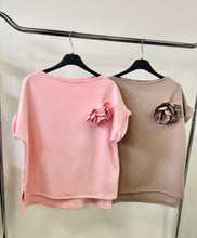 Kép betöltése a galériamegjelenítőbe: 35917 CLAIRE csónak nyakú felső brossal
