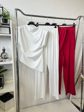 Kép betöltése a galériamegjelenítőbe: 39622 KAREN nadrág + felső szett
