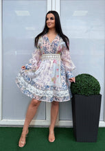 Kép betöltése a galériamegjelenítőbe: ROMANTIC virágos ruha
