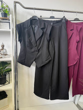 Kép betöltése a galériamegjelenítőbe: 58368 GALINA mellény+nadrág szövet szett
