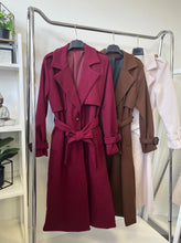 Kép betöltése a galériamegjelenítőbe: 10805 EMILY öves szövetkabát
