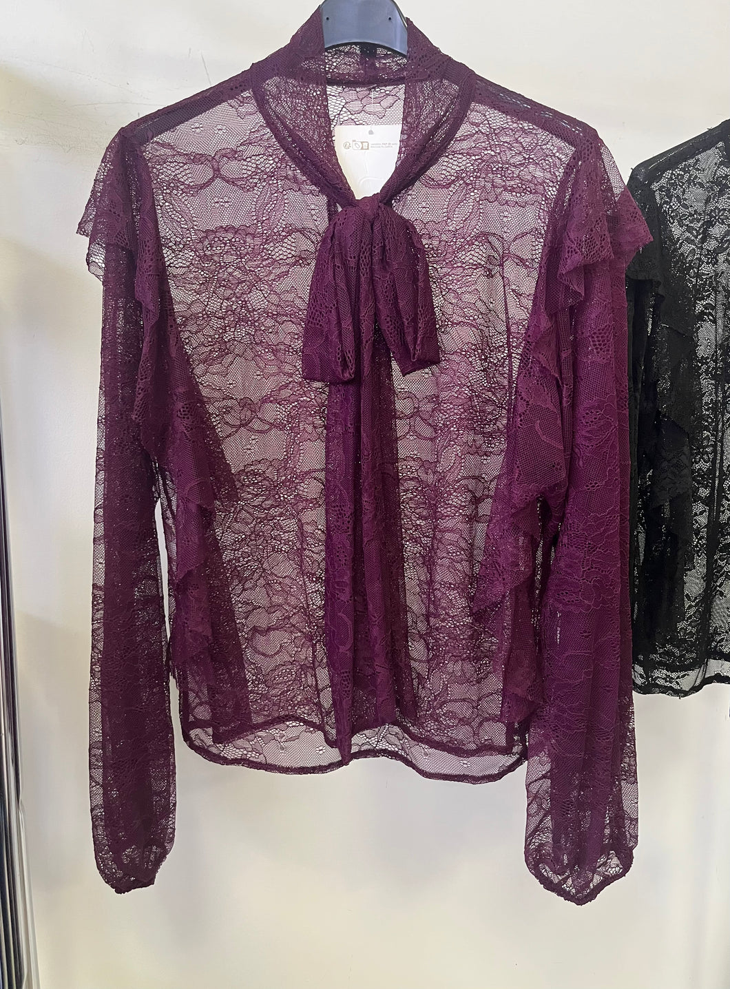 4695 MERCY kötős nyakú csipke blúz