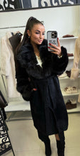 Kép betöltése a galériamegjelenítőbe: 8873 NARA szőrmés kötős kardigán/kabát
