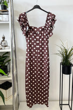 Kép betöltése a galériamegjelenítőbe: 41070 PANNI dupla fodros vállú PÖTTYÖS ruha
