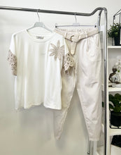 Kép betöltése a galériamegjelenítőbe: 1518 VERONICA póló horgolt diszítéssel
