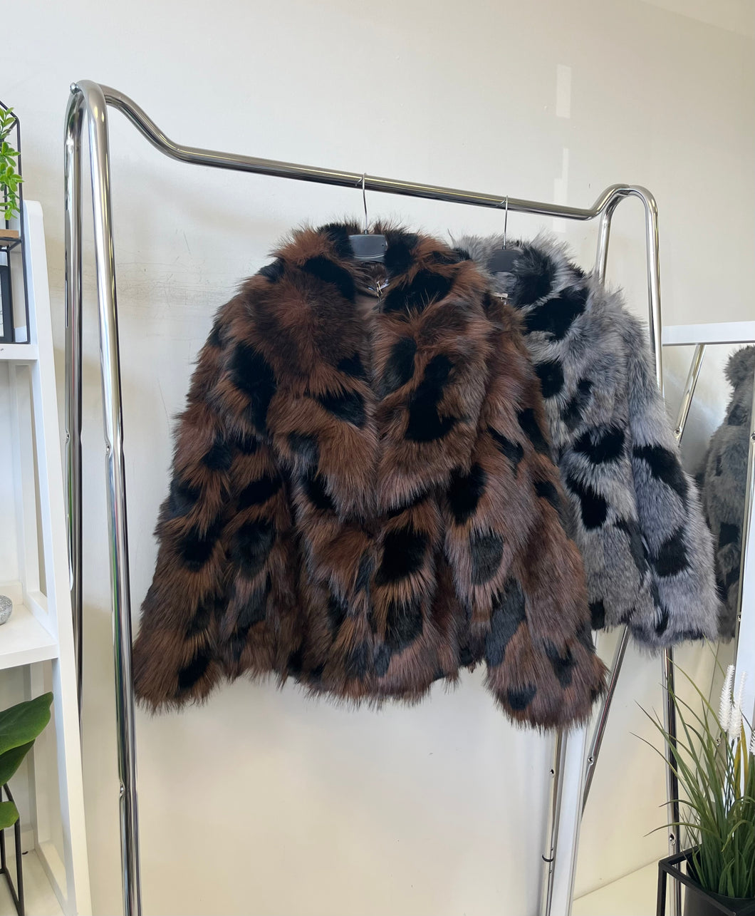 66047 ZINA foltos műszőr bunda