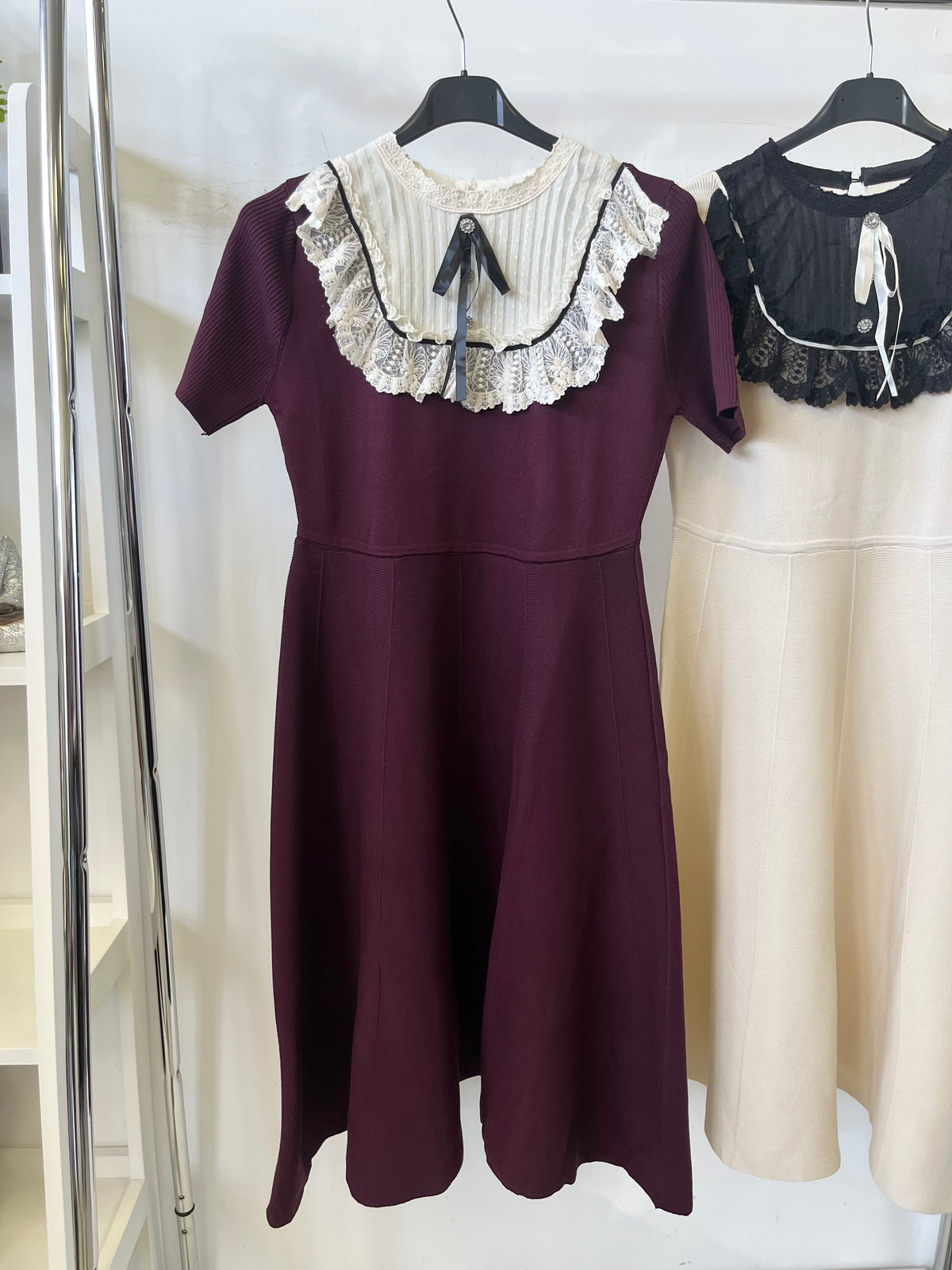 0215 AMELIE vintage csipkegalléros ruha