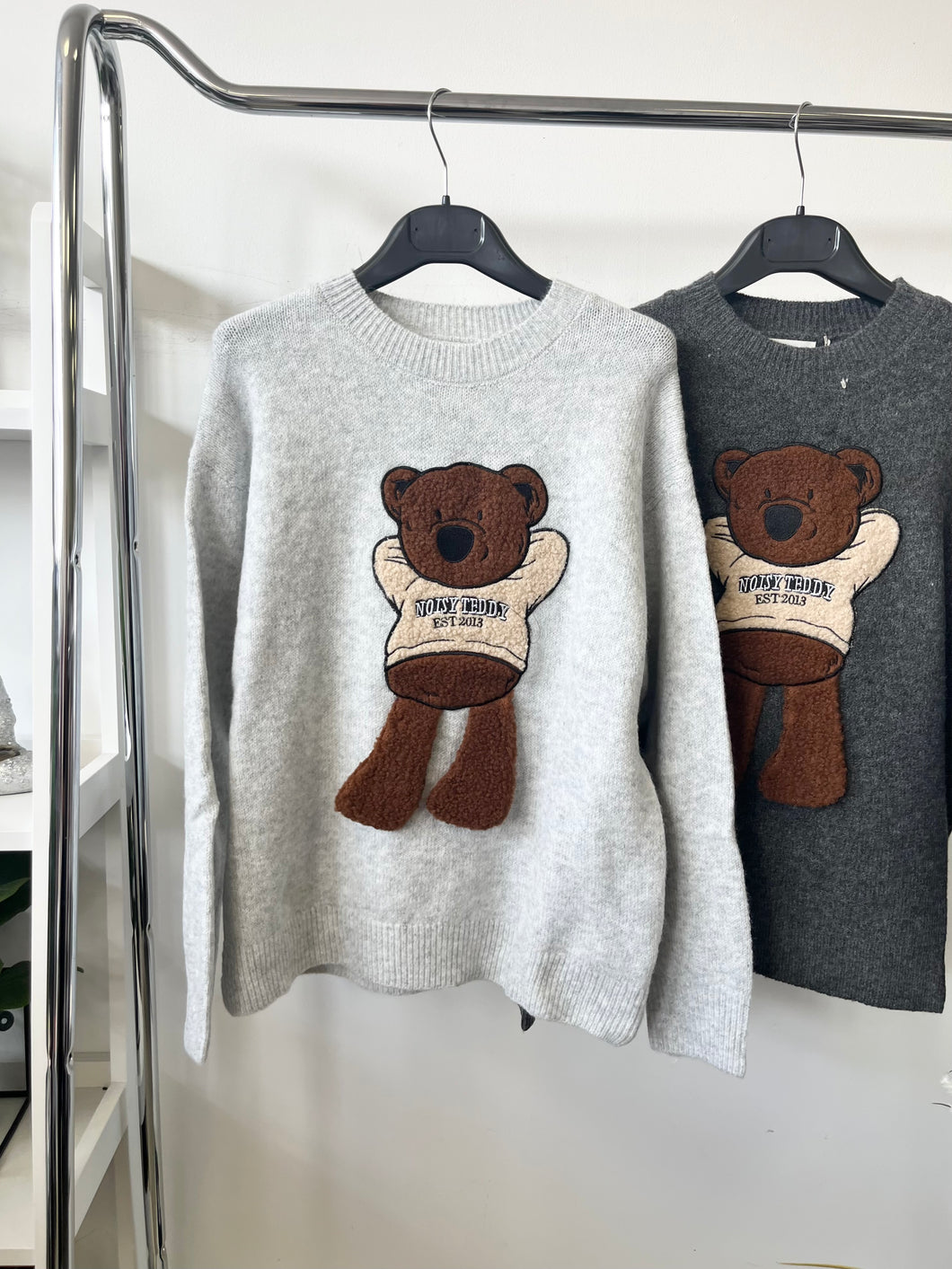 85695 NOISY teddy kötött pulóver