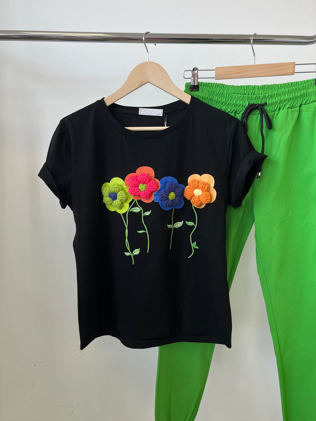 7310 REA Nagy virágos felső/póló