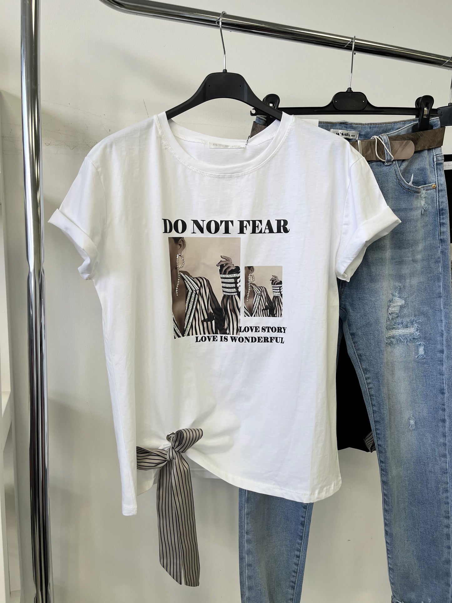 1015 NOT FEAR szalagos póló