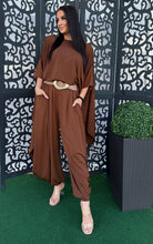 Kép betöltése a galériamegjelenítőbe: 20928 JÁZMIN felső + nadrág szett
