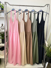 Kép betöltése a galériamegjelenítőbe: 18919 MOLLY nyakba akasztós vászon szoknyás ruha
