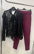 Kép betöltése a galériamegjelenítőbe: 4695 MERCY kötős nyakú csipke blúz
