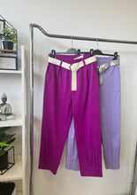 Kép betöltése a galériamegjelenítőbe: 52125 STACY öves nadrág
