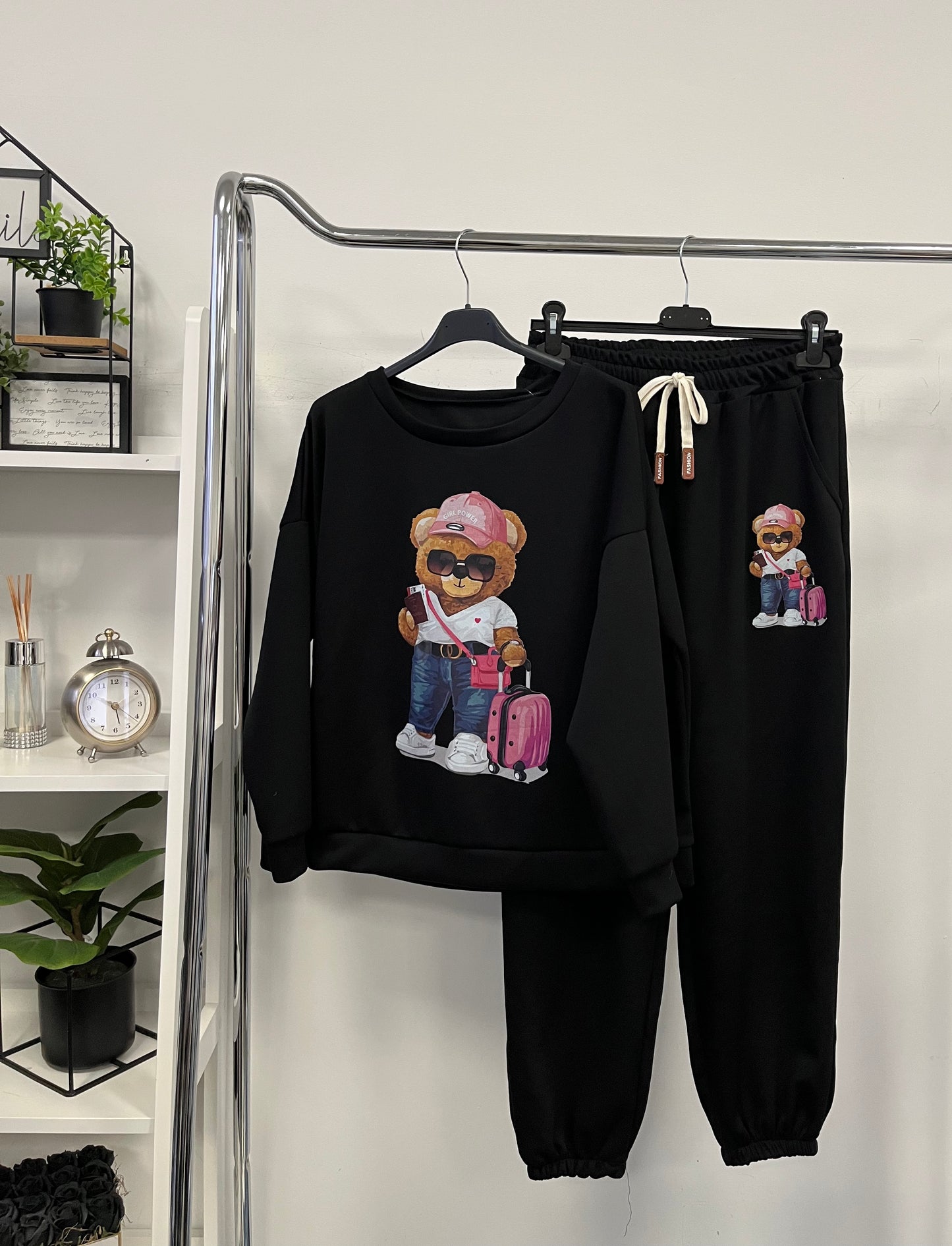 58322 TRAVEL maci jogging szett