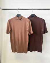 Kép betöltése a galériamegjelenítőbe: 1201 MARA rövid gombos ujjú félgarbó
