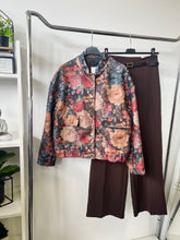 Kép betöltése a galériamegjelenítőbe: 003244 RELLA virág mintás átmeneti kabát
