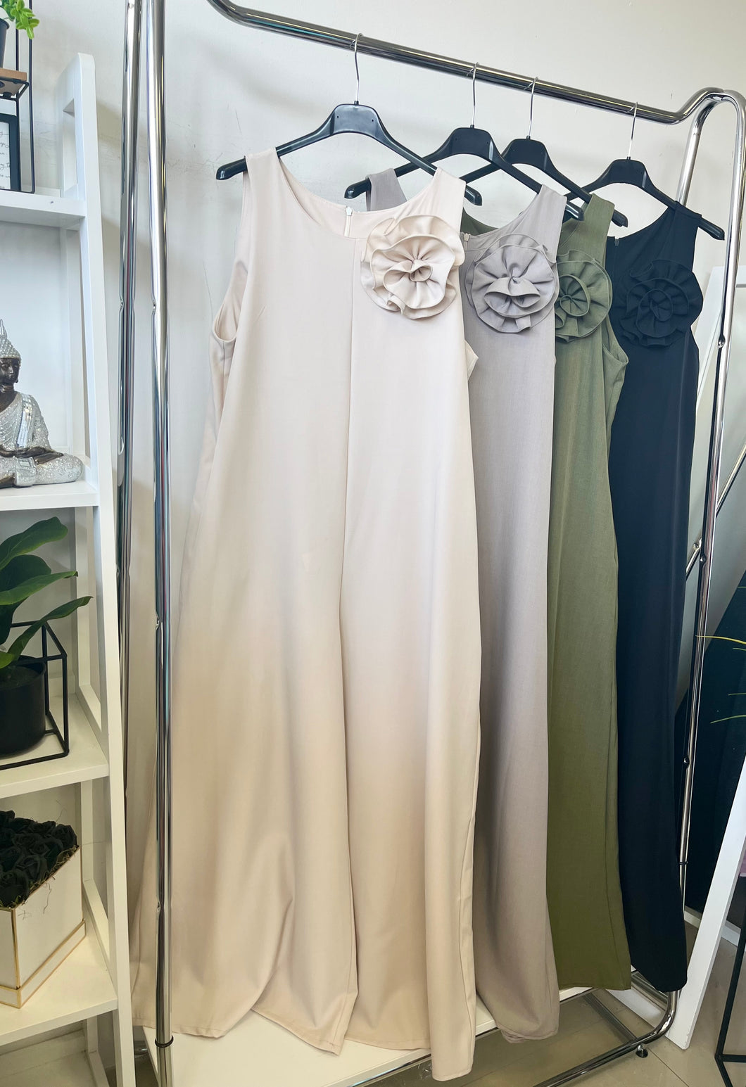 58087 LIDIA zsebes extra bőszárú overál brossal