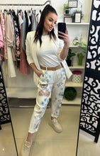 Kép betöltése a galériamegjelenítőbe: 6112 TODAY maci kék mintás nadrág
