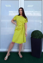 Kép betöltése a galériamegjelenítőbe: 20868 AMBER oldalt masnis pamut ruha
