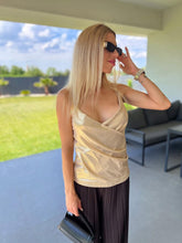 Kép betöltése a galériamegjelenítőbe: 18400 HOLLY fényes top
