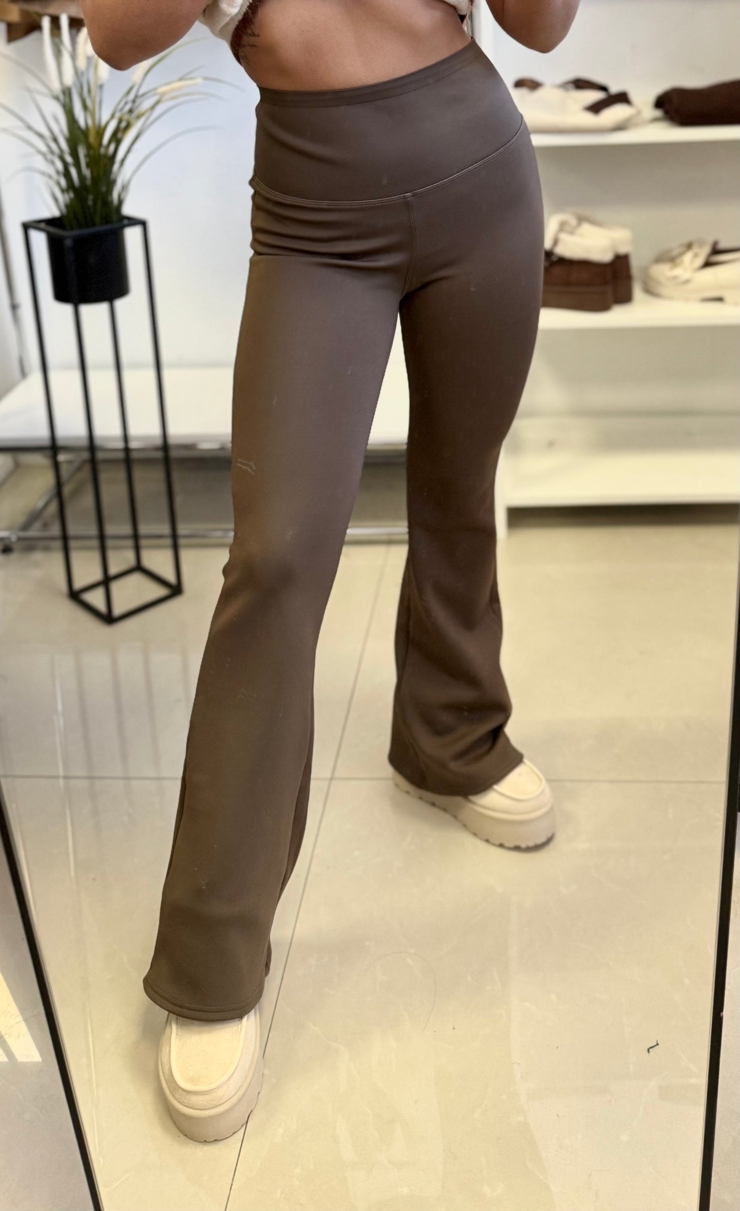 8571 BUNDÁS trapéz szárú leggings