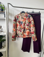 Kép betöltése a galériamegjelenítőbe: 003244 RELLA virág mintás átmeneti kabát
