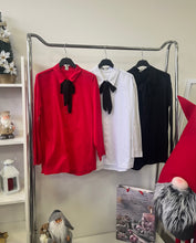 Kép betöltése a galériamegjelenítőbe: 33202 TARA vászon ing szatén masnival
