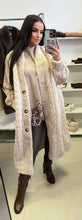 Kép betöltése a galériamegjelenítőbe: 0096 ERY műszőr oversize kardigán/kabát
