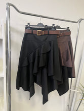 Kép betöltése a galériamegjelenítőbe: 005052 IRYNA fodros művelúr szoknya
