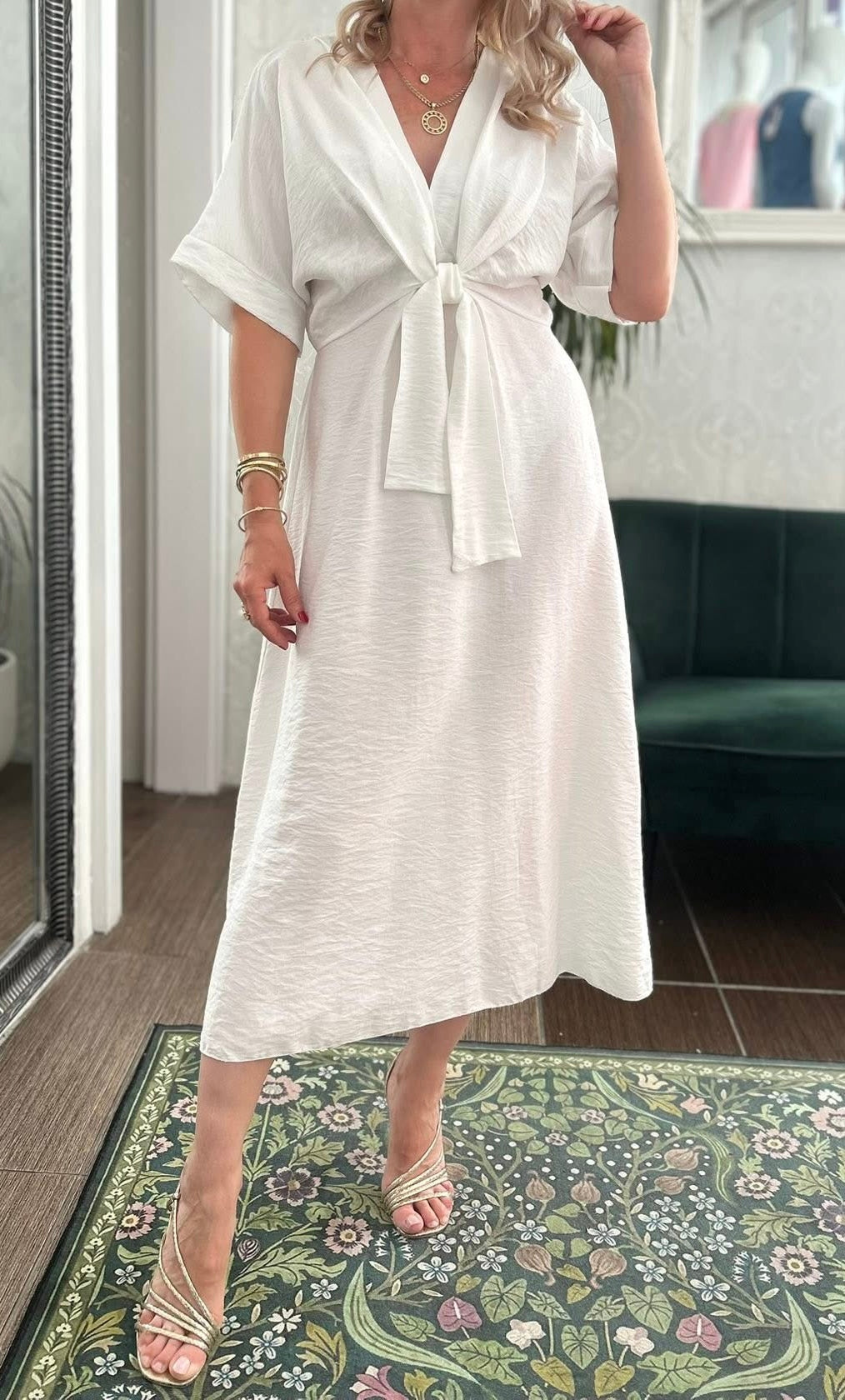 3282 CHLOE elől csomós vászon ruha