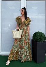 Kép betöltése a galériamegjelenítőbe: TD11 INDA mintás selyem ruha
