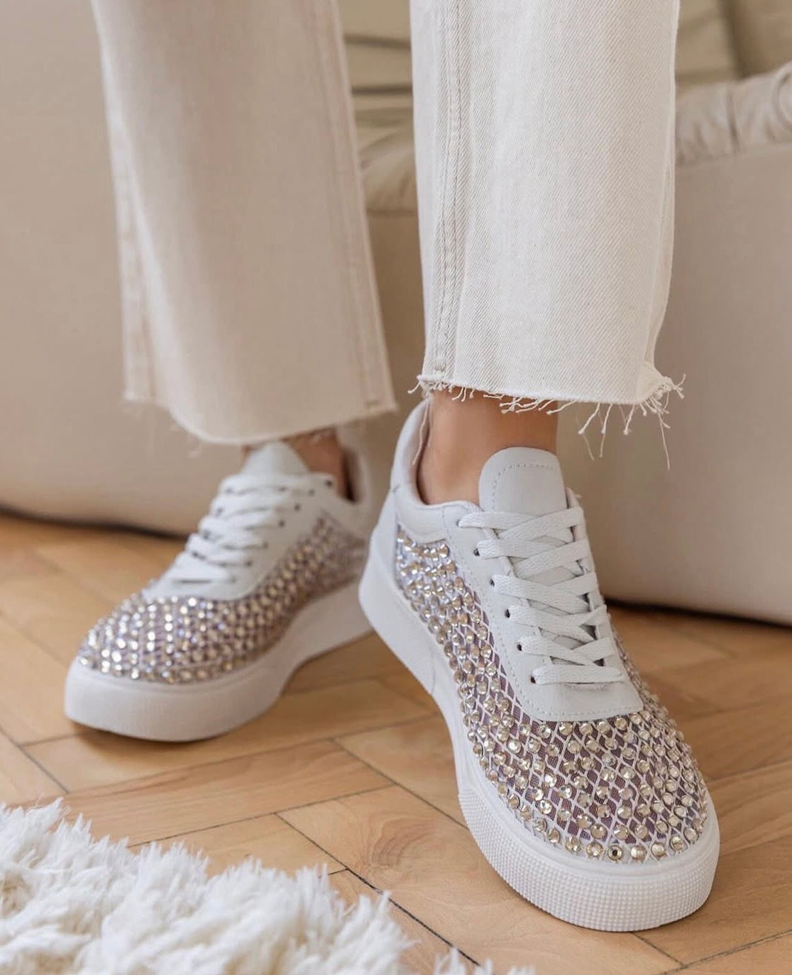 627 DIAMOND hálós strasszos cipő
