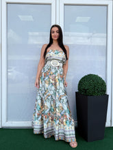 Kép betöltése a galériamegjelenítőbe: 8497 ADA mintás szatén ruha
