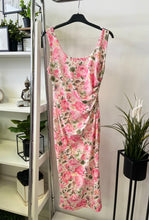 Kép betöltése a galériamegjelenítőbe: 41016 TERRY rózsás oldalt húzott ruha
