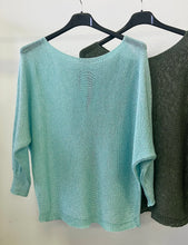 Kép betöltése a galériamegjelenítőbe: 1236 SZATĖN szalagos csillogós felső
