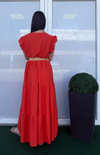 Kép betöltése a galériamegjelenítőbe: 24609 MANGÓ fodros vászon maxi ruha övvel
