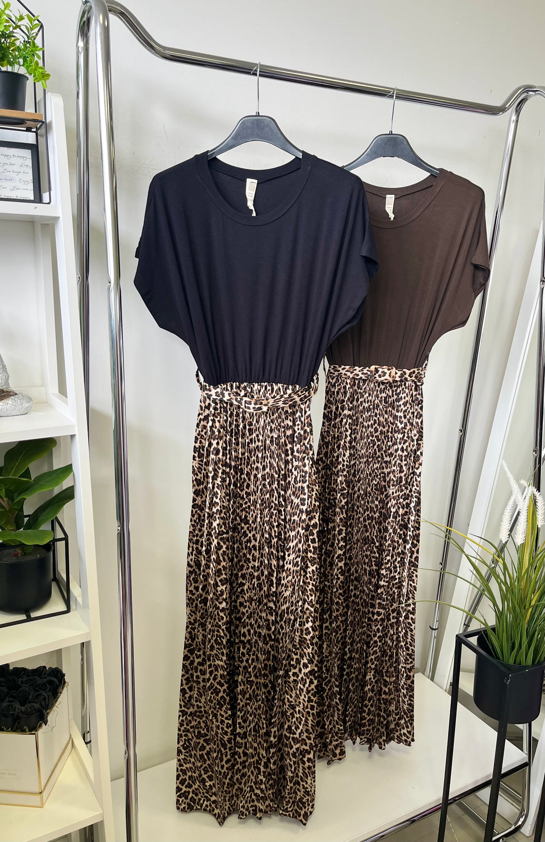 37726 LINDA ocelot pliszírozott szoknyás ruha