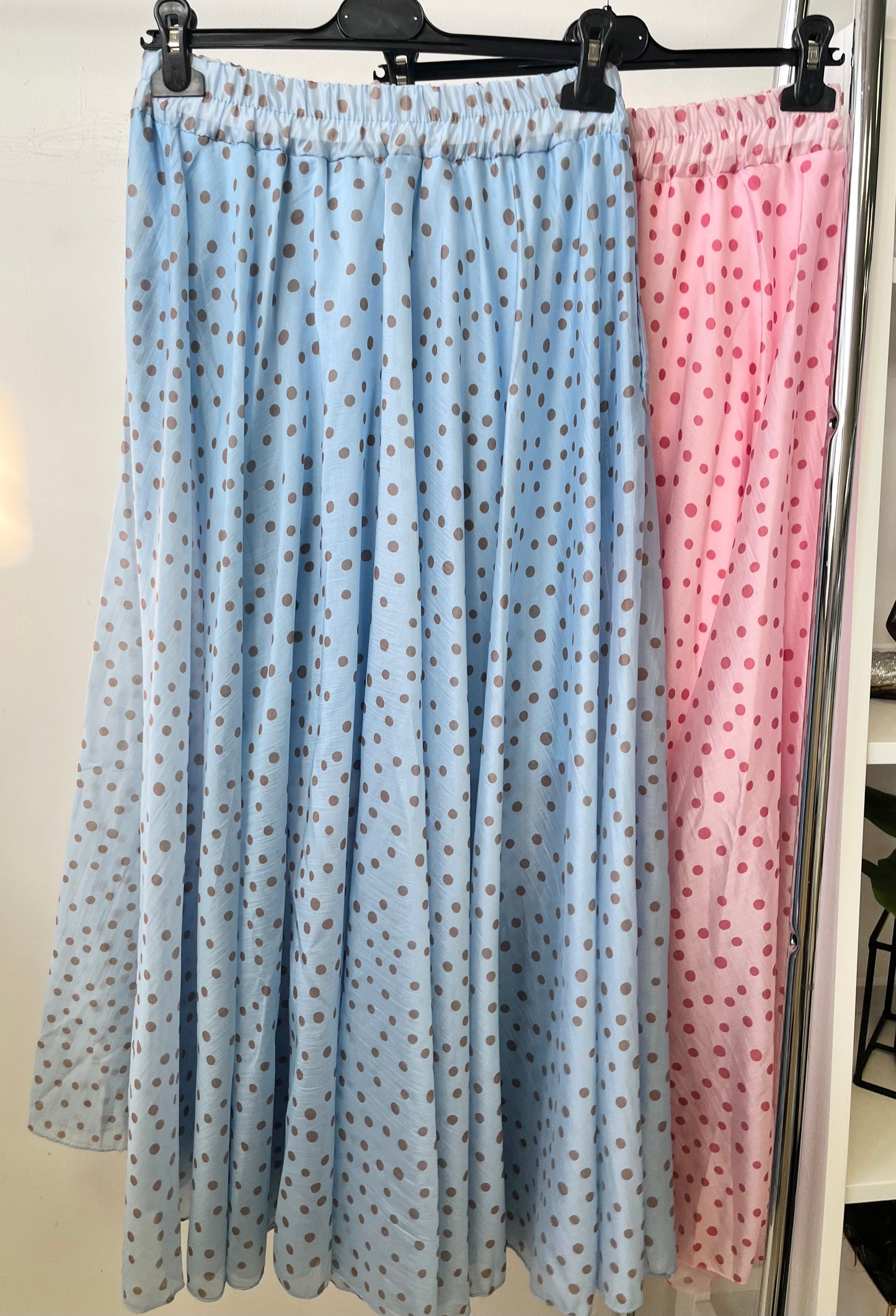 38177 SUZY pöttyös maxi szoknya