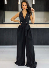 Kép betöltése a galériamegjelenítőbe: 90379 BLANCA gombos pliszírozott szárú overál
