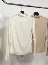 Kép betöltése a galériamegjelenítőbe: 3776 DALINA strasszos pamut felső
