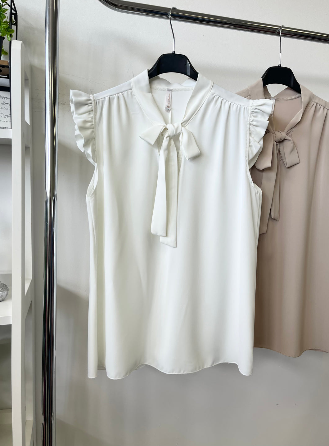 88955 HANNA ujjatlan masnis blúz