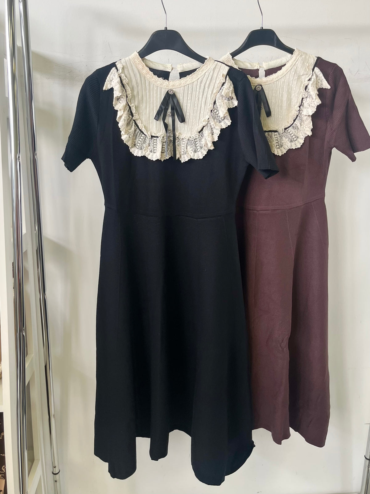 0215 AMELIE vintage csipkegalléros ruha