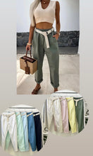 Kép betöltése a galériamegjelenítőbe: 0540 DORY fényes nadrág
