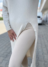 Kép betöltése a galériamegjelenítőbe: 82310 BORDÁS leggings
